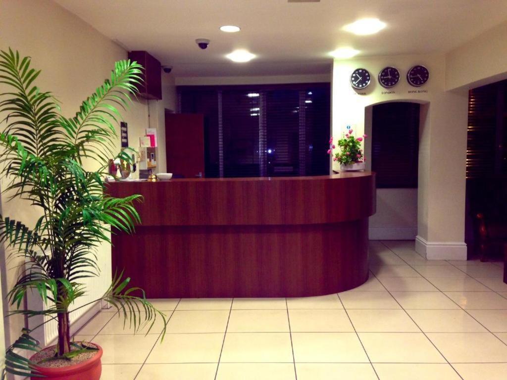 Grosvenor Hotel Rugby Exterior photo